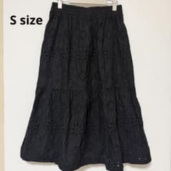 GAP 刺繍レース ロングスカート 黒　S