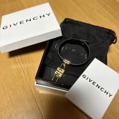 GIVENCHY パドロック ブレスレット ミニ メタル＆レザー - メルカリ
