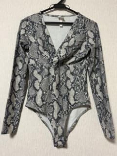 H&M トップス　ボディースーツのサムネイル