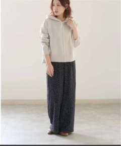 ショートパーカーのサムネイル