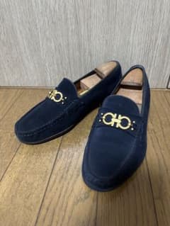 お*ン様 FERRAGAMO ネイビー スエード ローファー せこ様専用フェラガモ☆Ferragamo☆ネイビー スエード ローファー