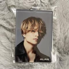 白濱亜嵐 アクリルキーホルダーのサムネイル
