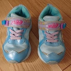 はぐっとプリキュア 靴 スニーカー 16㎝のサムネイル