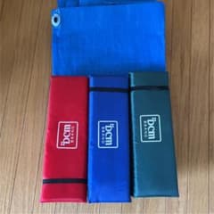 レジャーシートとチェアマットのサムネイル