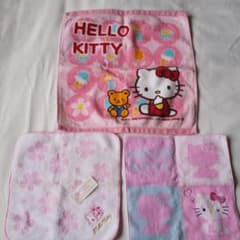 新品未使用 HELLO KITTY ハンドタオル３セットのサムネイル