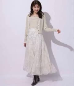 Apuweiser-riche☆ ブークレフラワーマチフレアスカート - メルカリ