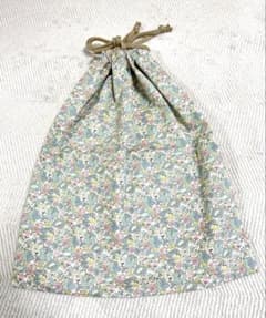 花柄巾着袋 ハンドメイド 小物入れ リバティ風 グリーン ブルー系のサムネイル