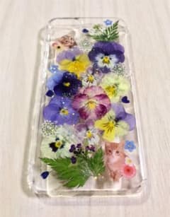 【neiro様ご専用】仔猫とビオラたち  Xperia Z5 SOV32 ケースのサムネイル