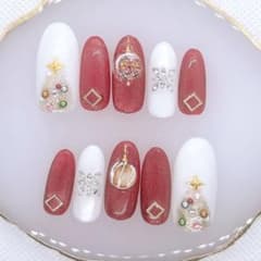 【Xmas×赤白】ツリー ぷっくり ちゅるん 大人っぽ 推し活 普段使い 美爪のサムネイル