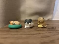 猫のミニチュアフィギュア 3種セットのサムネイル