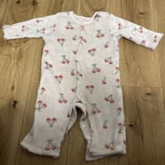さくらんぼ柄 フリース ロンパース カバーオールのサムネイル