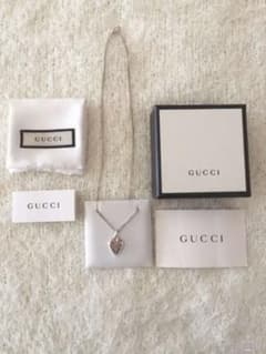 GUCCI  ノットハートネックレス  (美品)のサムネイル