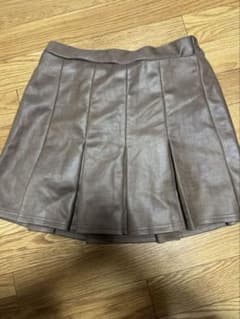 新品未使用 しまむら プリーツ スカート 茶色 Ｍのサムネイル