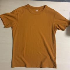 ユニクロ　クルーネックTシャツのサムネイル