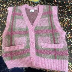 ZARA キッズ⭐︎チェックニットベスト⭐︎120サイズ⭐︎中古のサムネイル