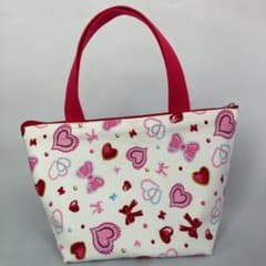 保冷バッグ　お弁当　ランチバッグ　ハート　ピンク　女の子　子ども　夏のサムネイル
