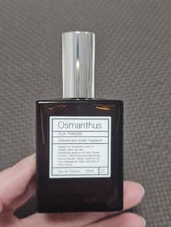 AUX PARADIS Osmanthus オードパルファム 30mlのサムネイル