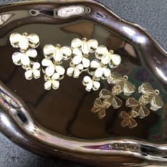 3連　お花パーツのサムネイル