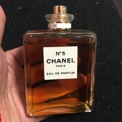 CHANEL 香水のサムネイル