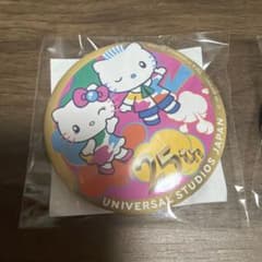USJ 25周年 缶バッジ 2種セット ハローキティ セサミストリートのサムネイル