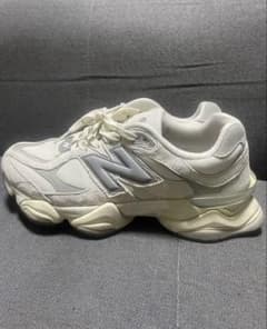 New Balance 9060 ホワイト　26.5cm 箱無しのサムネイル