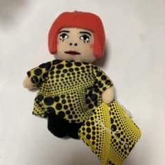 草間彌生 YAYOI KUSAMA ぬいぐるみ キーホルダー - メルカリ