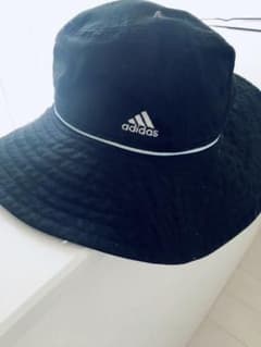アディダス adidasのサムネイル
