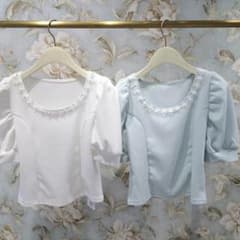 evelyn♡パフ袖フラワートップスのサムネイル