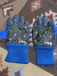 フィラ　FILA  スキー スノーボード グローブ 手袋 FILA 雪遊び 防水手袋 5-6歳用 スノーグローブ - メルカリ