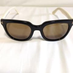 Tom Fordトムフォード サングラスTF211AF バイカラー 黒×クリーム Tom Fordトムフォード サングラスTF211AF バイカラー 黒×クリーム