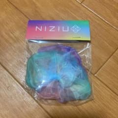 7日.8日限定セール【公式】NiziU Make you happy シュシュのサムネイル