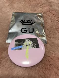 BiSH 缶バッジ　モモコグミカンパニーのサムネイル