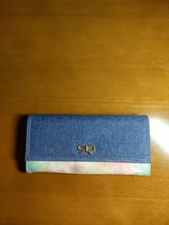 デニム調 リボン付き 花柄 長財布のサムネイル