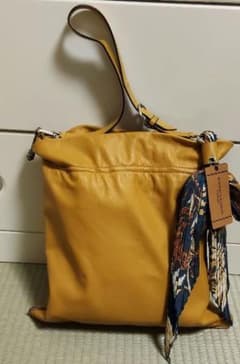 ☆値下げ　GIANNI CHIARINI ショルダーバッグのサムネイル