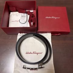 Salvatore Ferragamo ブラックレザーベルトのサムネイル
