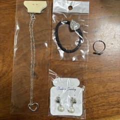 ハート型アクセサリーセットのサムネイル