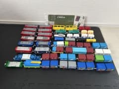 プラレール 貨物列車 大量 コンテナ車両 タンク 金太郎 まとめ売り おまけ付きのサムネイル