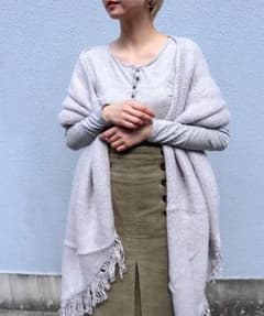 ★値下げ★春先に！LILIMEEK　フリンジ大判ストールのサムネイル