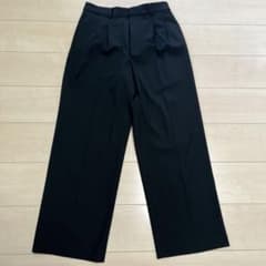 mamaro様 ユニクロ　UNIQLO タッグワイドパンツのサムネイル