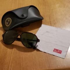 レイバンサングラスのサムネイル