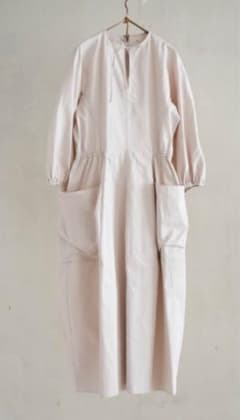最終値下げ美品TENNE HANDCRAFTED MODERN ロングワンピースのサムネイル