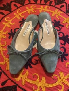 Manolo Blahnik スエードミュール 39Hのサムネイル