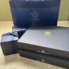 Royal Copenhagen ホワイトフルーテッド アーチボウル&コップ - メルカリ