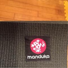 ヨガマット(MANDUKA)のサムネイル