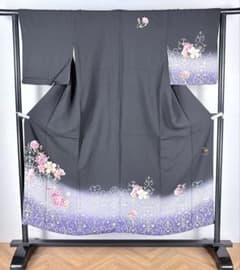 訪問着 金彩 花 薔薇 黒 紫 松田聖子 SEIKO MATSUDA 訪問着 金彩 花 薔薇 黒 紫 松田聖子 SEIKO MATSUDA - メルカリ