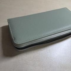【新品未使用】長財布 ライトグリーン ラウンドファスナーのサムネイル