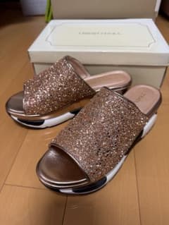 LIBERTYDOLL ピンクゴールドグリッター 厚底サンダルのサムネイル