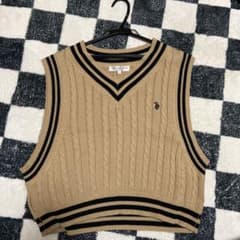 [US POLO ASSN] ベージュニットベスト　韓国ファッションのサムネイル