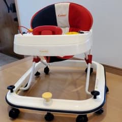歩行器　コンビのサムネイル
