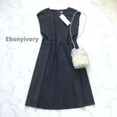 新品✨エボニーアイボリー プリーツワンピース ノースリーブ ロング